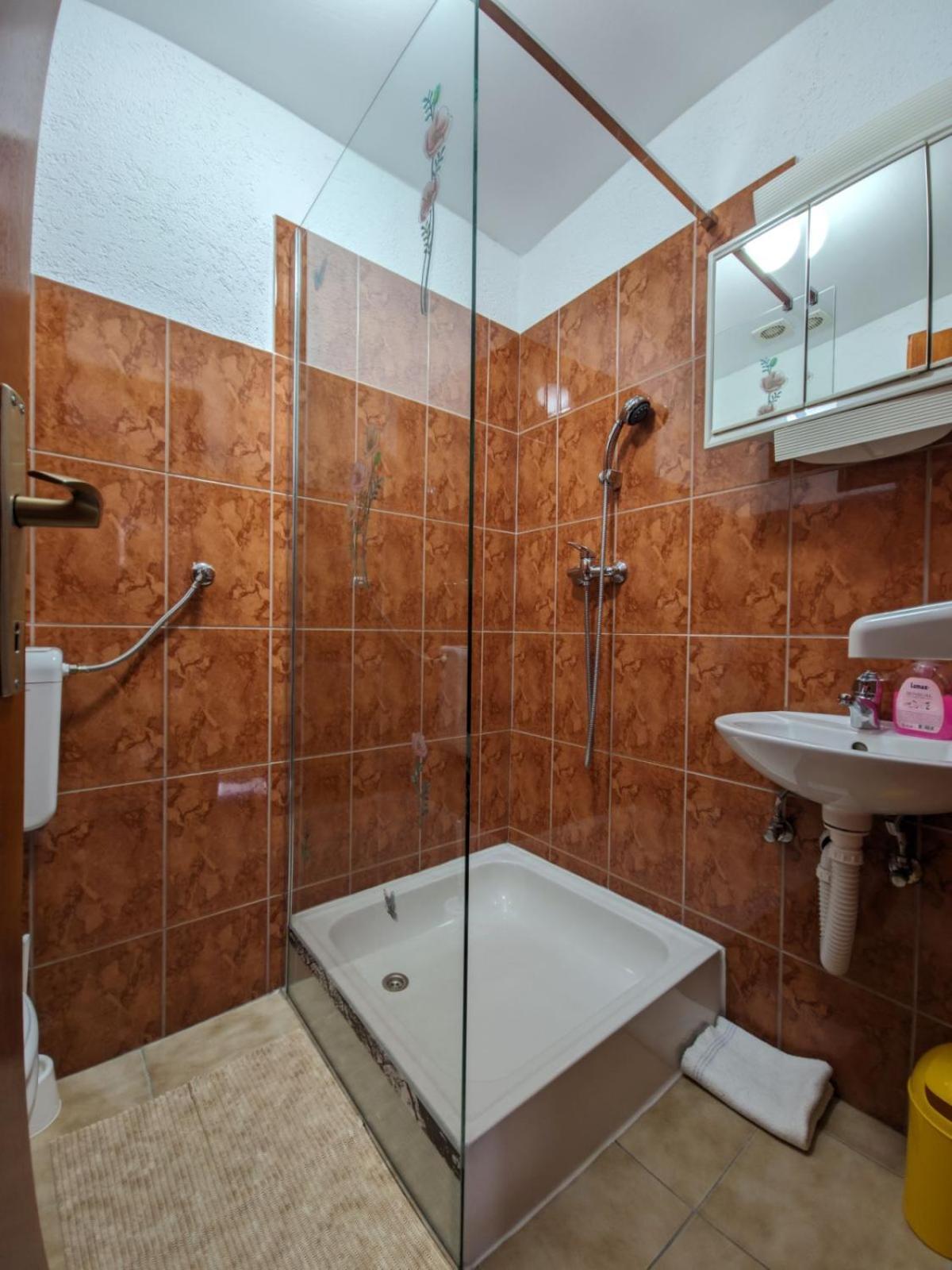 Apartments Nena Смолянац Экстерьер фото